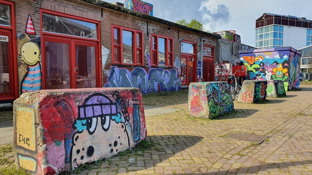 גרפיטי באמסטרדם, אמנות רחוב באמסטרדם, אמסטרדם אמנות רחוב, סיור אמנות רחוב באמסטרדם, סיור גרפיטי באמסטרדם, סיור גרפיטי חינם, סיור אמנות רחוב בחינם, מוזיאון אמנות רחוב באמסטרדם, שכונת יורדן, שכונת אוסט אמסטרדם, Graffiti in Amsterdam, Street Art in Amsterdam, Amsterdam Street Art, Street Art Tour in Amsterdam, Graffiti Tour in Amsterdam, Free Graffiti Tour, Free Street Art Tour,Moco museum, dror hadadi blog, amsterdan city center, Jordaan district, The Anne Frank Museum, NDSM, NDSM shipyard, ATOMIK, Graffiti Writers, The Best Street Art in Amsterdam, tagging, Street art at NDSM, Street Art Museum Amsterdam (SAMA), free street art map, Street art guide of Amsterdam OOST , street art blog, street art map.Street art guide of Amsterdam NOORD , The STRAAT Museum, Urban Art Fair, Amsterdam Zuidoost, Amsterdam Hall of Fame, red light district, ‘If Walls Could Speak’ Festival, , Best Amsterdam Street Art, Nxt Museum,